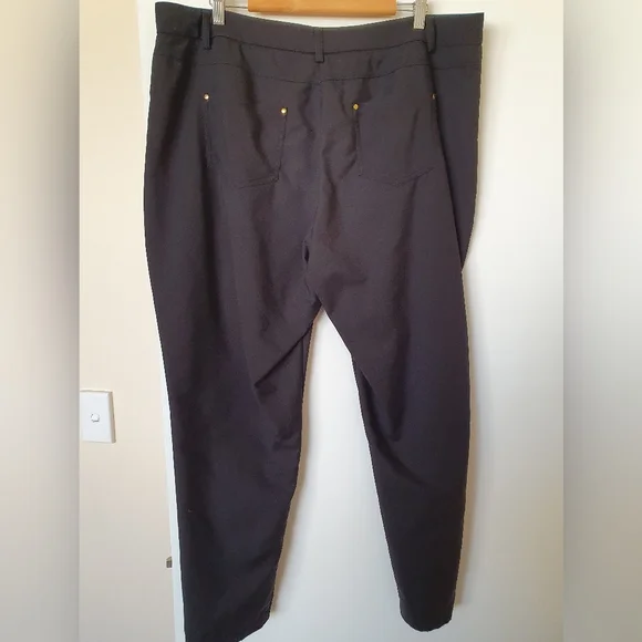 City Chic Black Trousers Size 16 - Picture 2 of 4